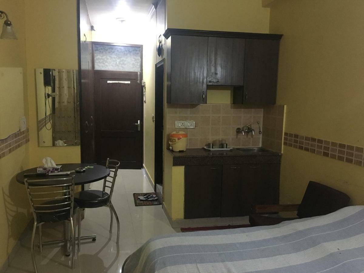 Hotel O Hya'S Homestay Дехрадун Экстерьер фото
